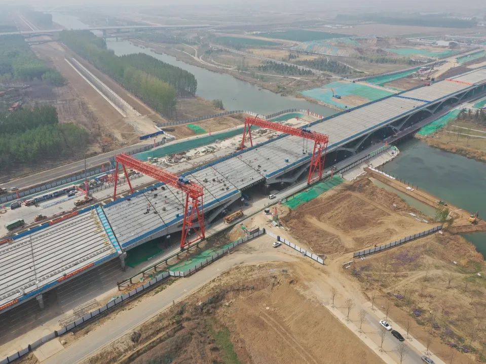 連收兩封表揚(yáng)信，講述188天“拼”出的奇跡